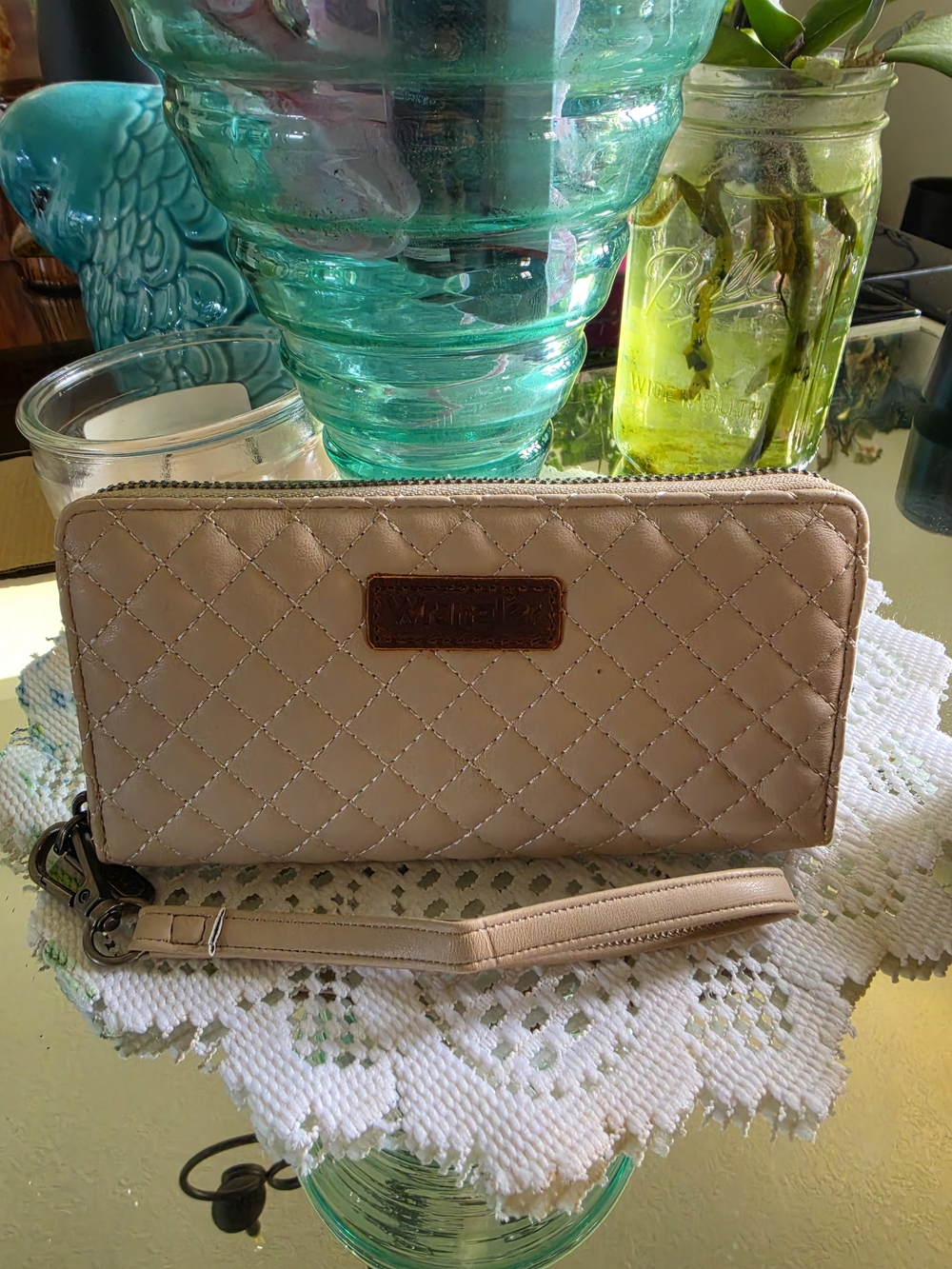 Wrangler Quilted Wristlet Wallet - Beige/Tan